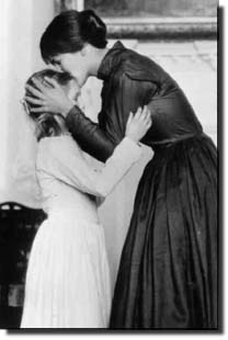 fire2.jpg (13638 byte)