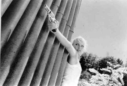 uno2.jpg (24647 byte)