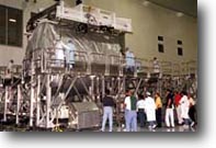 iss_leo.jpg (14859 byte)