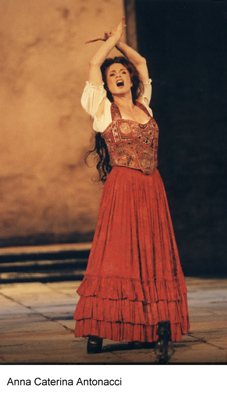 carmen.jpg (68188 byte)